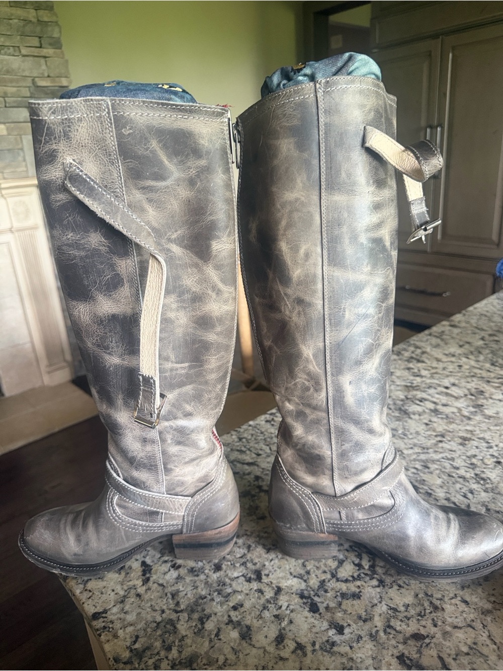FREEBIRD MAXIMUS Distressed Tall Leather Riding Boots OLIVE 

SIZE 8